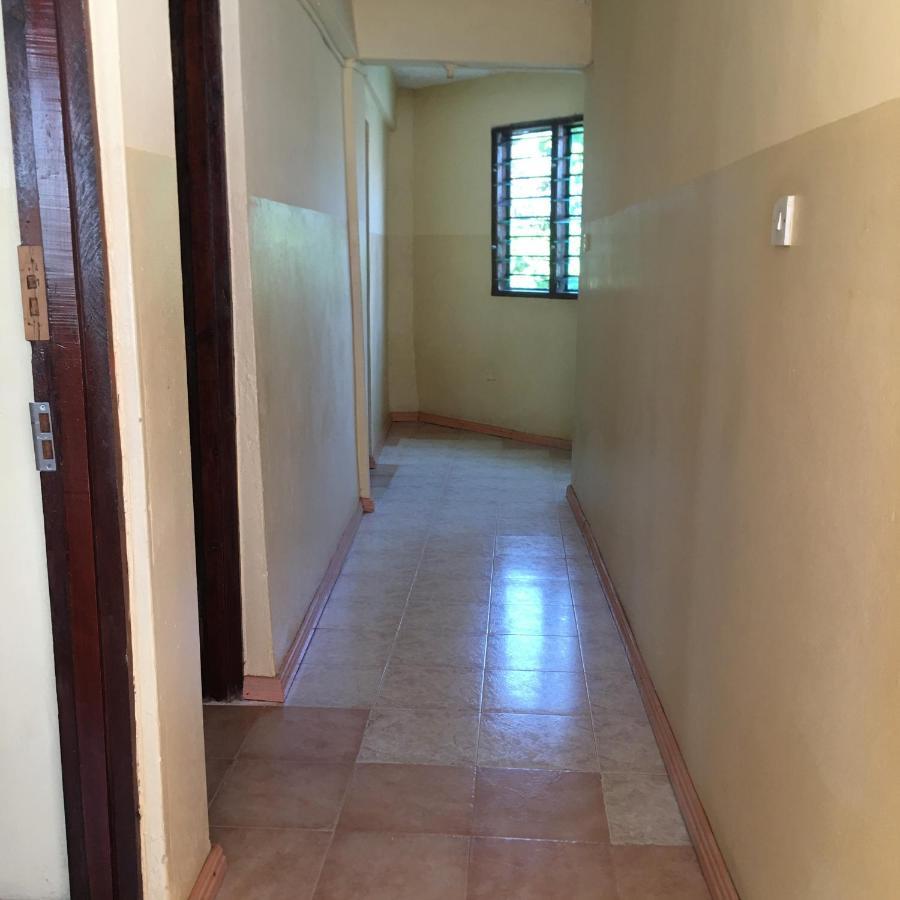 Diani Travellers Guest House Ukunda Dış mekan fotoğraf